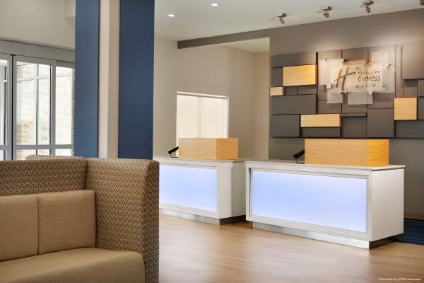 Holiday Inn Express & Suites MCALLEN - MEDICAL CENTER AREA (McAllen)